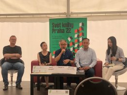 Tchajwanský spisovatel Liao Chung-ťi hostem našeho programu propagace tchajwanské literatury v ČR "Myslet jako ostrov 2022" v Praze… Tchajwanský spisovatel Liao Chung-ťi hostem našeho programu propagace tchajwanské literatury v ČR "Myslet jako ostrov 2022" v Praze…
